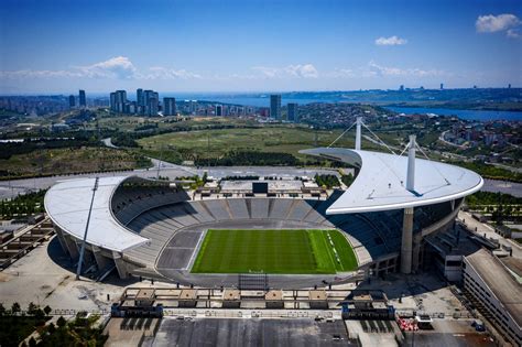 Ataturk olimpiyat stadi